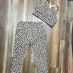 Women’s Fabletics Leopard Print Powerhold Leggings Cross Back Bra Top Size L